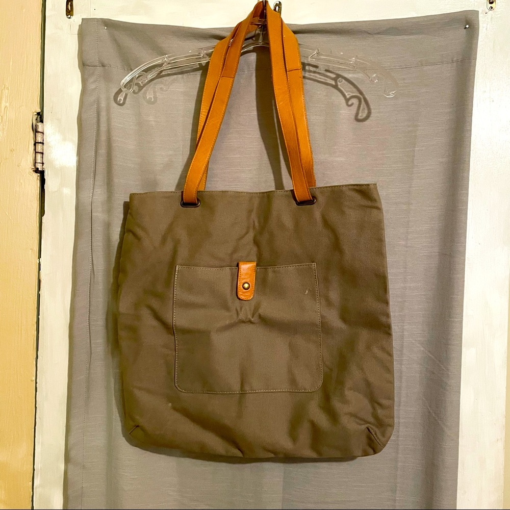 cute gray tote bag